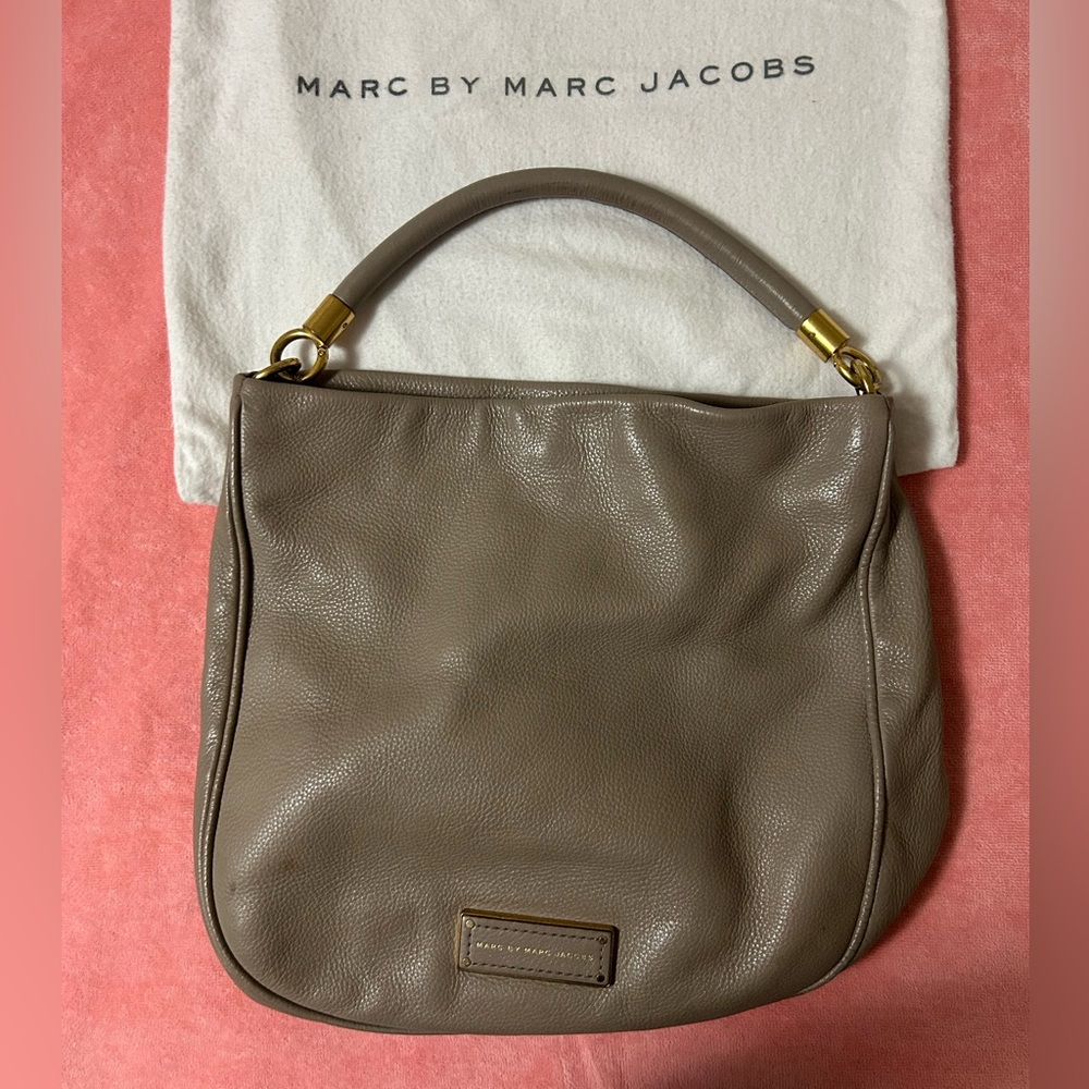 Marc By Marc Jacobs Taupe Leather Handbag